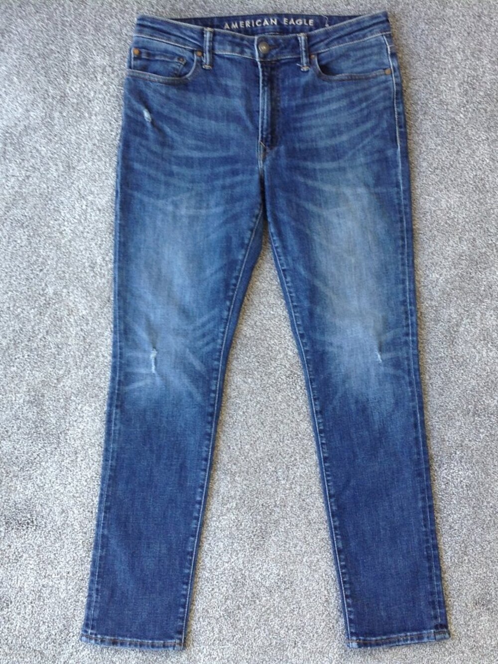 ⭐AMERICAN EAGLE “NEXT LEVEL AIRFLEX” SLIM DENIM JEANS in Medium Wash, size 33x32